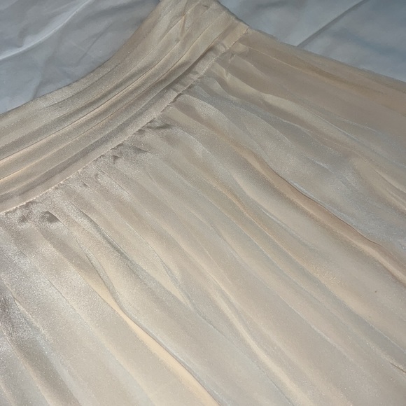 Banana Republic cream ivory silk pleated skit midi with lining zipper closure 0 - Picture 2 of 8